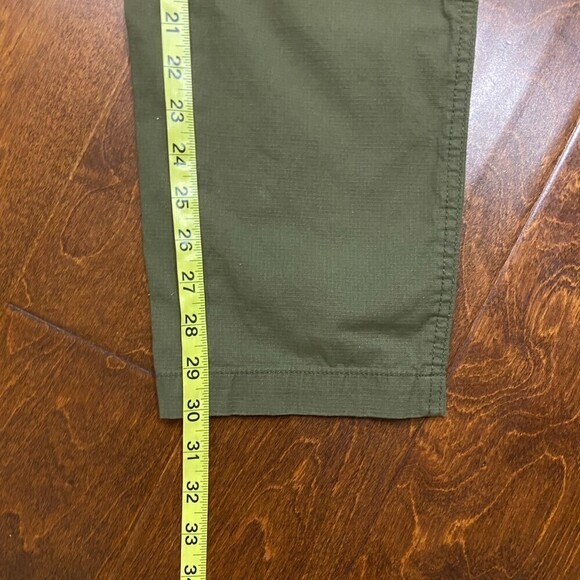 Eddie Bauer Olive Green Straight Leg Chino Pants Women's Size 32 x 30 - Picture 7 of 7